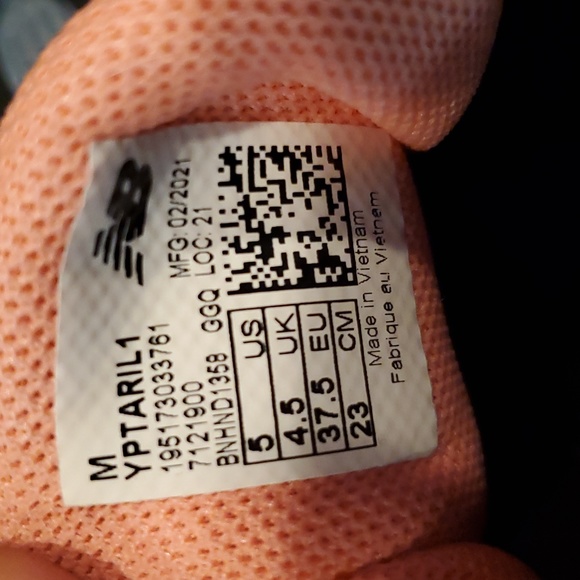 EUC New Balance Fresh Foam Arishi - Picture 11 of 11